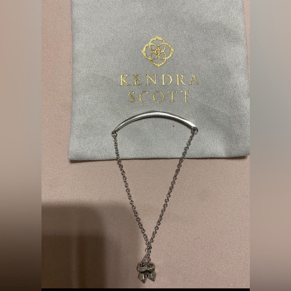Kendra Scott - Ott - Silver -adjustable bracelet.